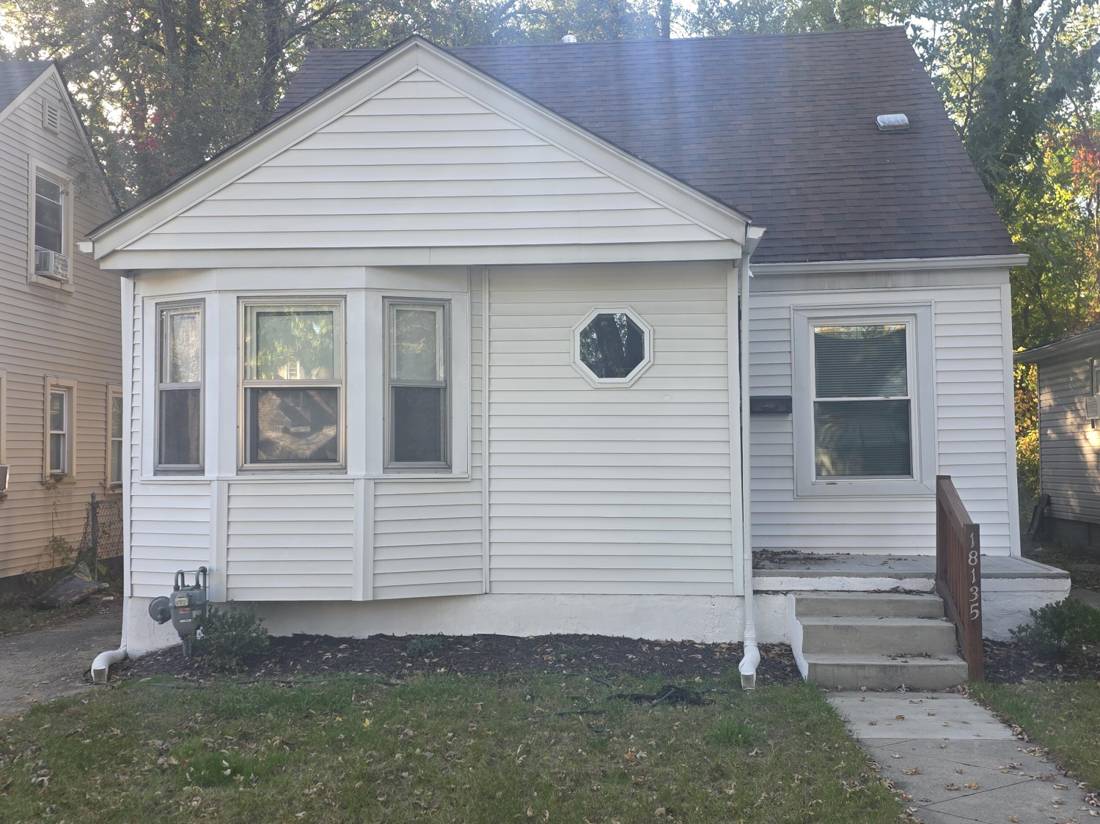 18135 Heyden Street, Detroit, MI 48219